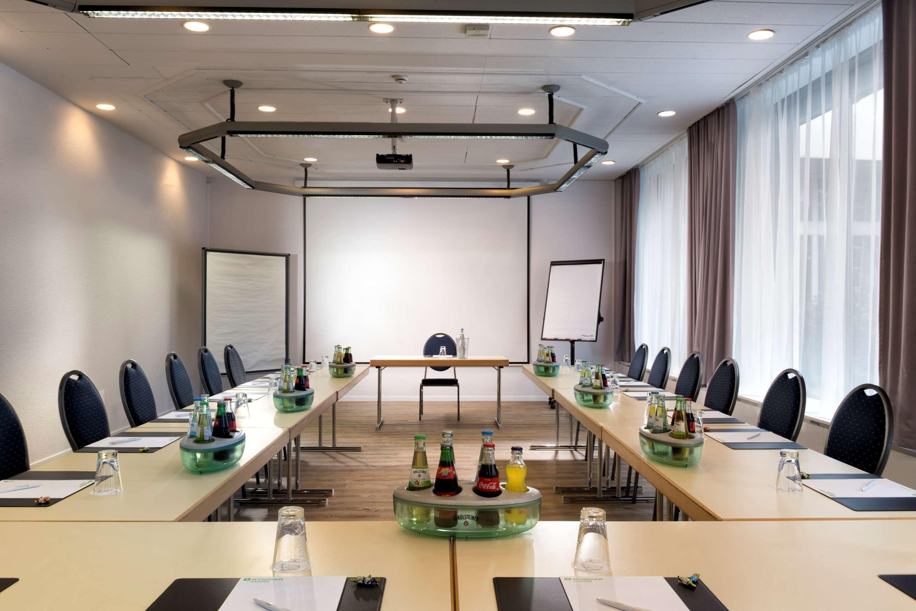 Wyndham Garden Kassel Hotel Afaceri foto